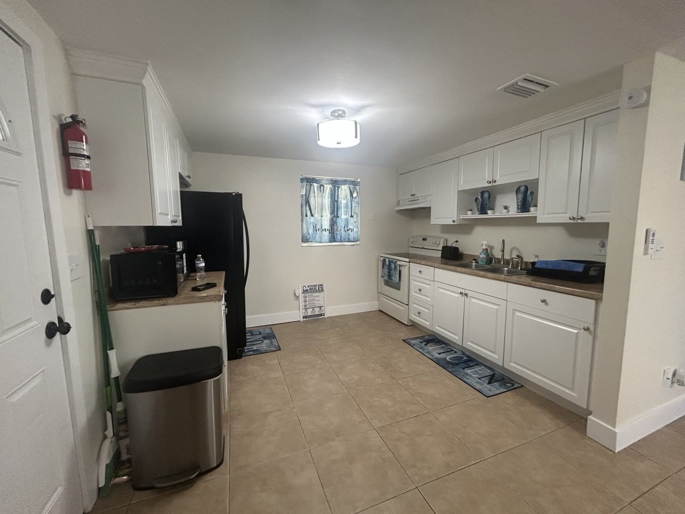 The shared kitchen.